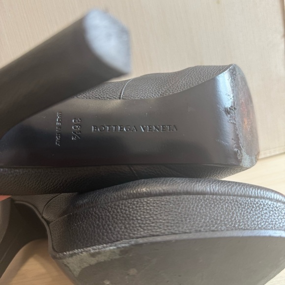 Bottega Venetta Embossed Calf Leather Black Pumps 36.5 - Picture 9 of 14